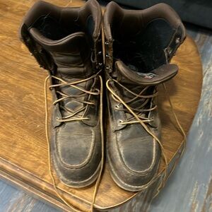 Red wing work boots size 8.5D